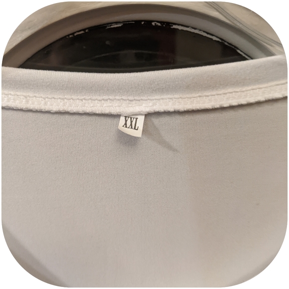 5/$25 silky, stretchy skull pineapple short sleeve t-shirt, XXL (fits like L/XL - Picture 3 of 4